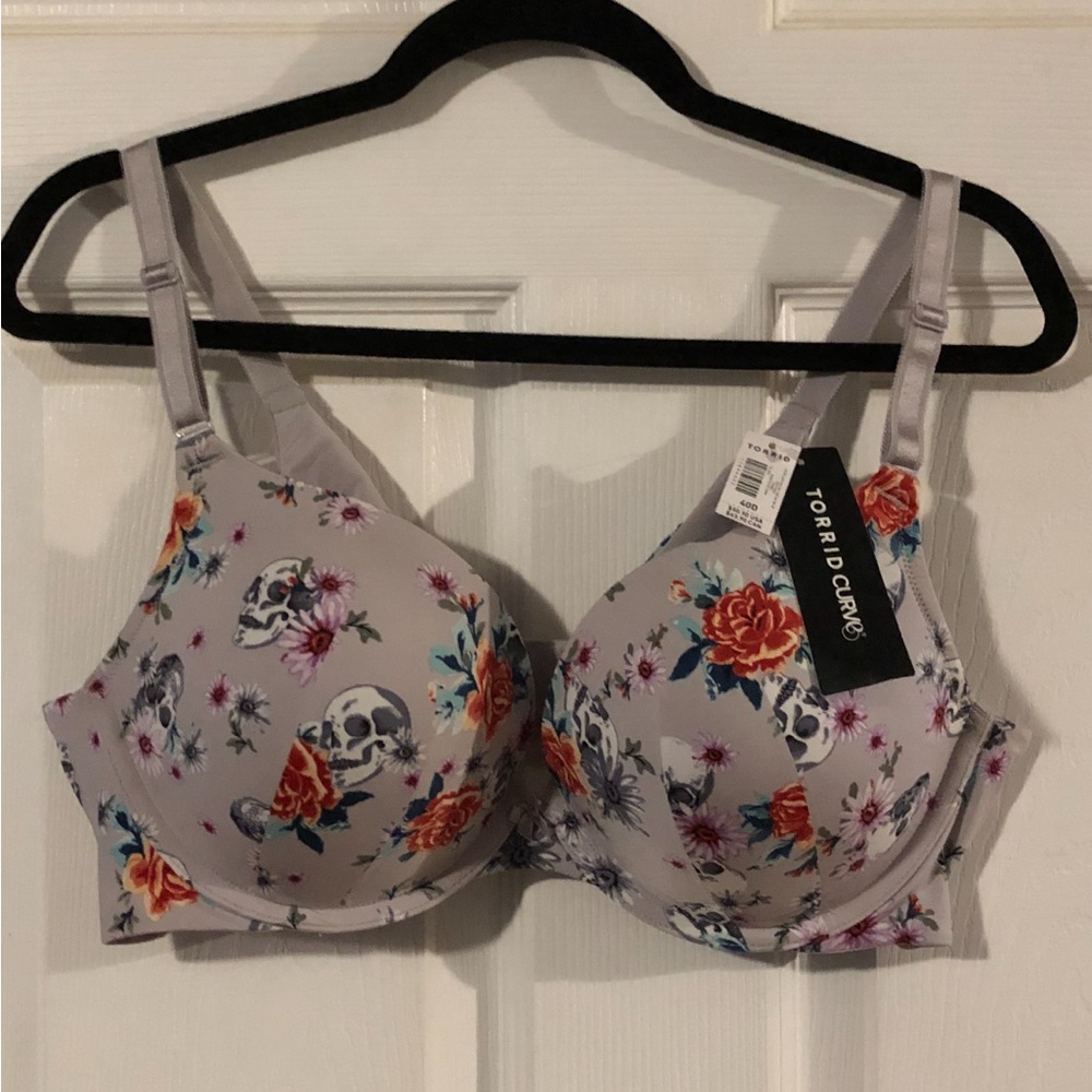 Torrid Push-Up Plunge 360° Back Smoothing Bra, 40D, grey floral skull